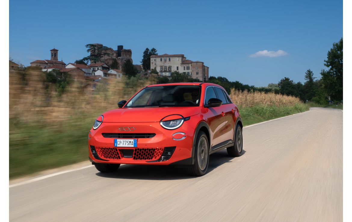 22 janvier 2024À la une Actualités Electriques (BEV) Nouveautés Fiat dévoile sa nouvelle 600 électrique, une icône des années 50 revisitée